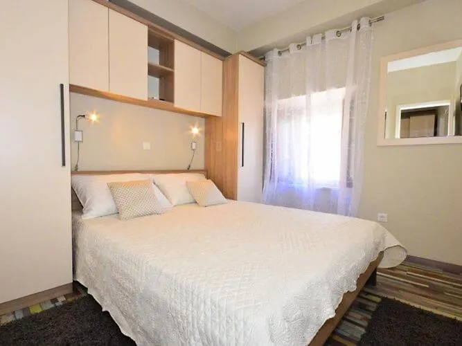 Belmondo- Three Bedroom With Terrace And Private Pool A6 Gruda