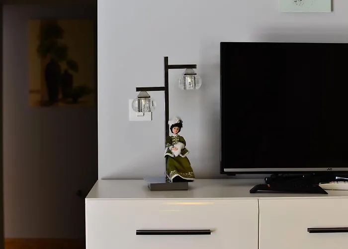 Belmondo- Three Bedroom With Terrace And Private Pool A6 Vakantiehuis *