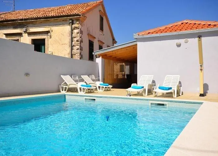 Belmondo- Three Bedroom With Terrace And Private Pool A6 * Gruda